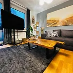 Apartment Stilvoll-mit Balkon- Zentral - Netflix-nespresso