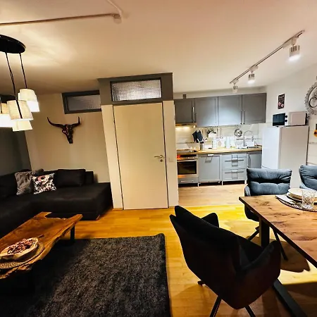 Stilvoll-mit Balkon- Zentral - Netflix-nespresso * 에센