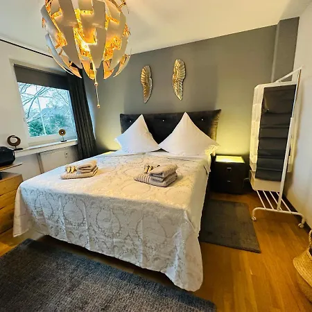 Stilvoll-mit Balkon- Zentral - Netflix-nespresso * Essen