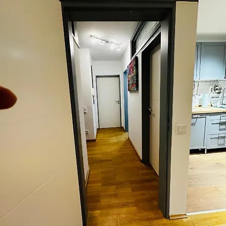 Stilvoll-mit Balkon- Zentral - Netflix-nespresso Apartment