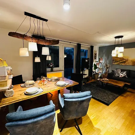 Stilvoll-mit Balkon- Zentral - Netflix-nespresso Essen