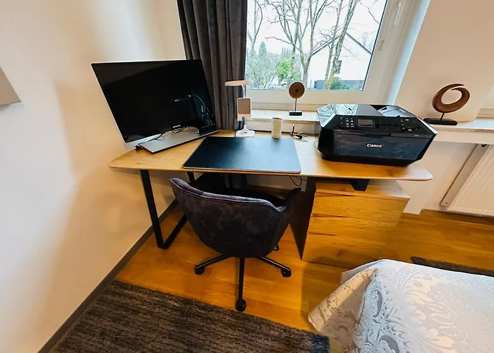 Stilvoll-mit Balkon- Zentral - Netflix-nespresso Lägenhet